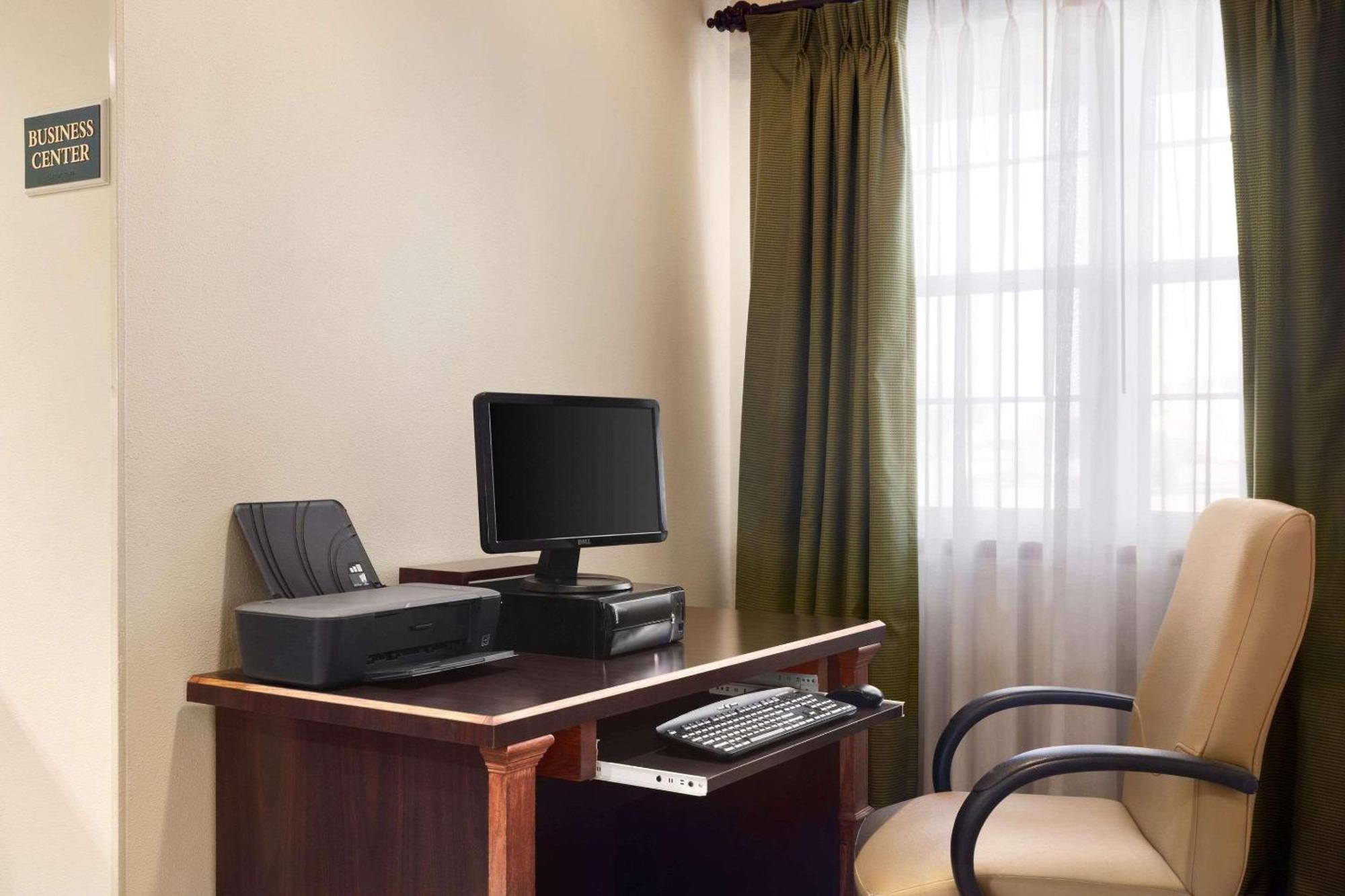 Country Inn & Suites By Radisson, Kearney, Ne Екстериор снимка